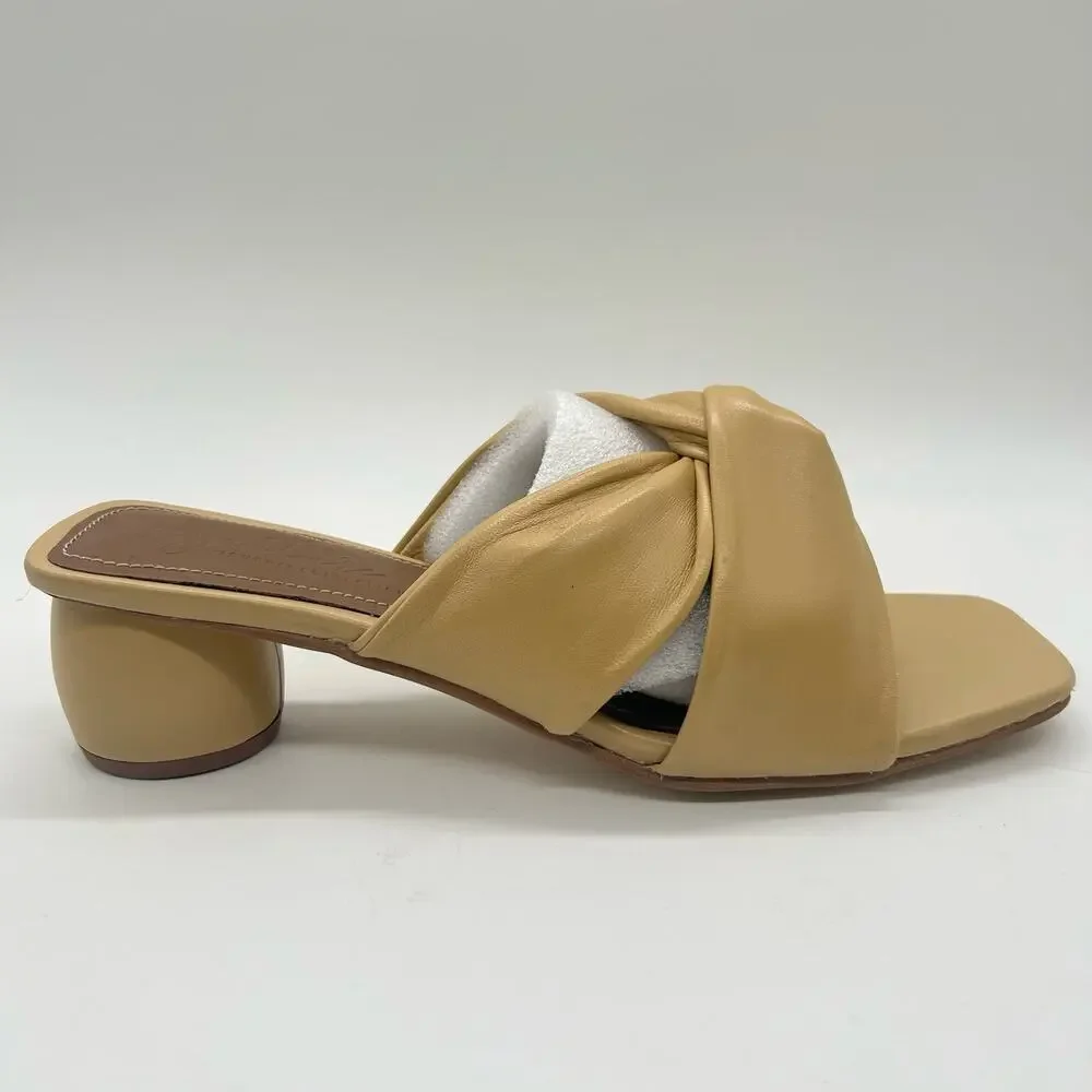 Journee Collection Sandals Womens 8.5 Tan‎ Leather Charlize Block Heel Mules NEW